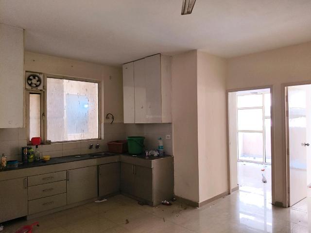 2 BHK Apartment in Sector 70A for rent Gurgaon. The reference number is 21170495