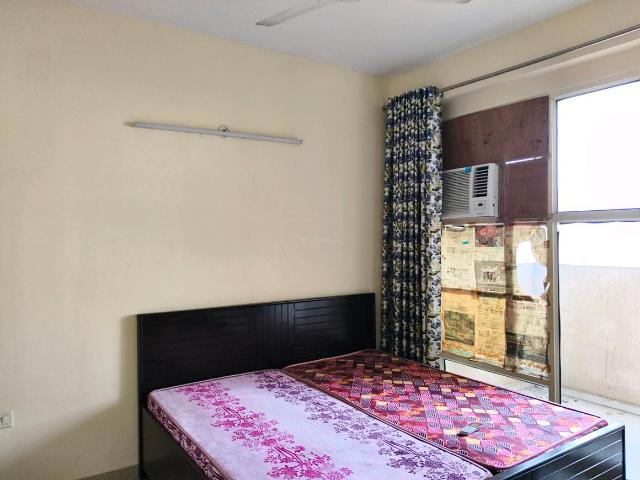 2 BHK Apartment in Sector 70A for rent Gurgaon. The reference number is 21170604