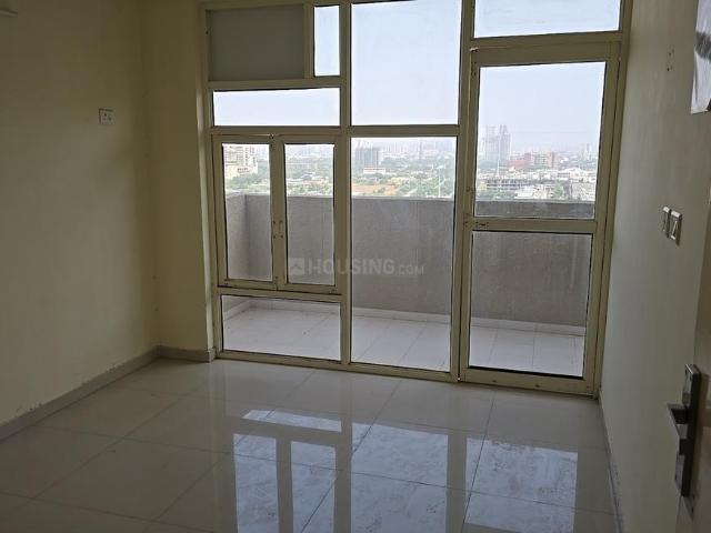 2 BHK Apartment in Sector 70A for resale Gurgaon. The reference number is 21171521