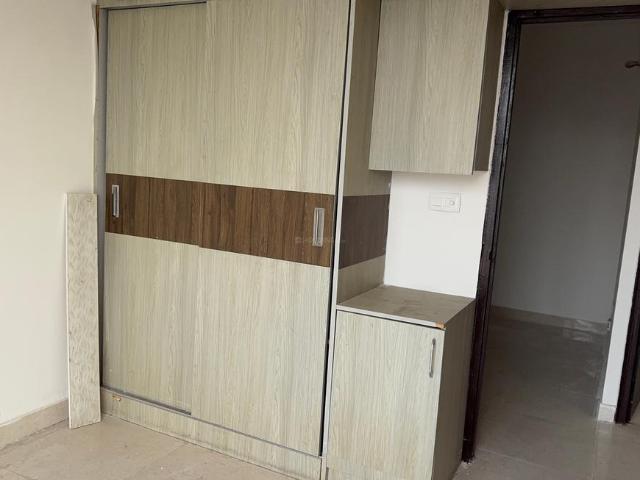 2 BHK Apartment in Sector 71 for rent Gurgaon. The reference number is 20685276