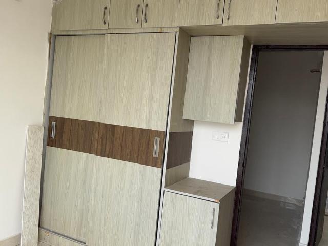 2 BHK Apartment in Sector 71 for rent Gurgaon. The reference number is 20685302
