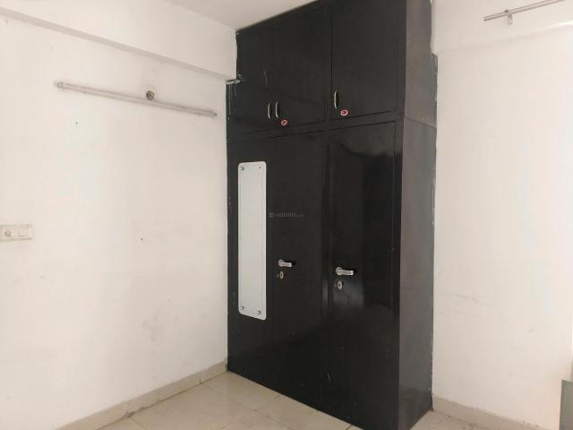 2 BHK Apartment in Sector 71 for rent Gurgaon. The reference number is 20744296