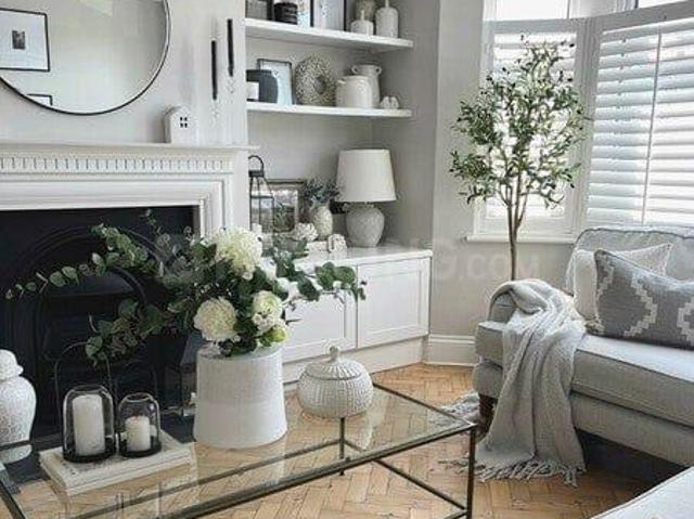 2 BHK Apartment in Sector 72 for resale Noida. The reference number is 19261832