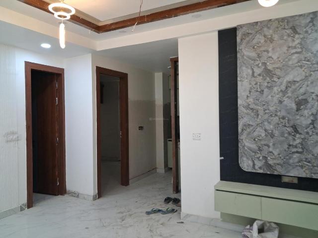 2 BHK Apartment in Sector 72 for resale Noida. The reference number is 20587582