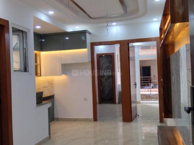 2 BHK Apartment in Sector 73 for rent Noida. The reference number is 20973357