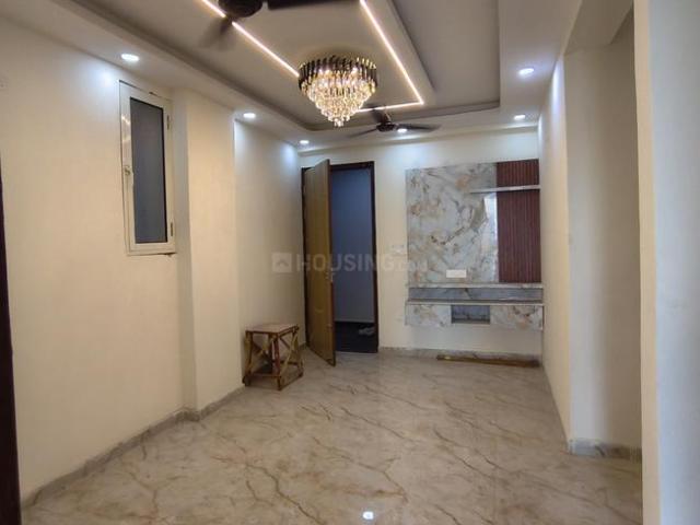 2 BHK Apartment in Sector 73 for rent Noida. The reference number is 20987528