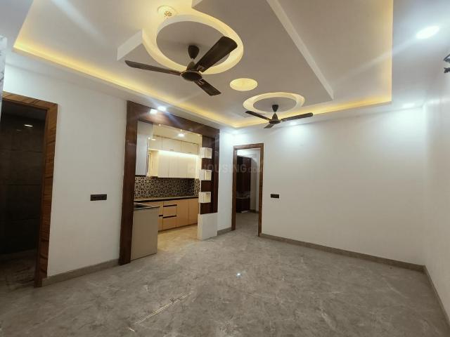 2 BHK Apartment in Sector 73 for resale Noida. The reference number is 19519594