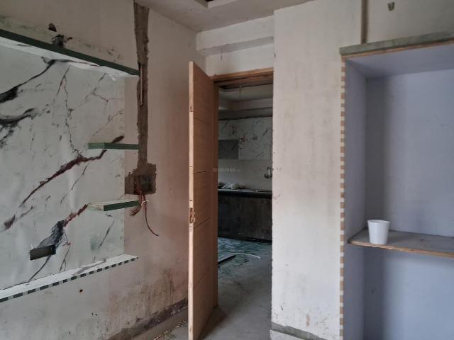 2 BHK Apartment in Sector 73 for resale Noida. The reference number is 19553866