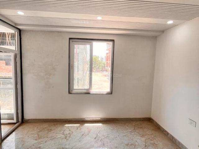 2 BHK Apartment in Sector 73 for resale Noida. The reference number is 20538249