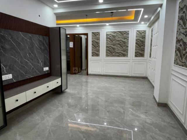 2 BHK Apartment in Sector 73 for resale Noida. The reference number is 20564234