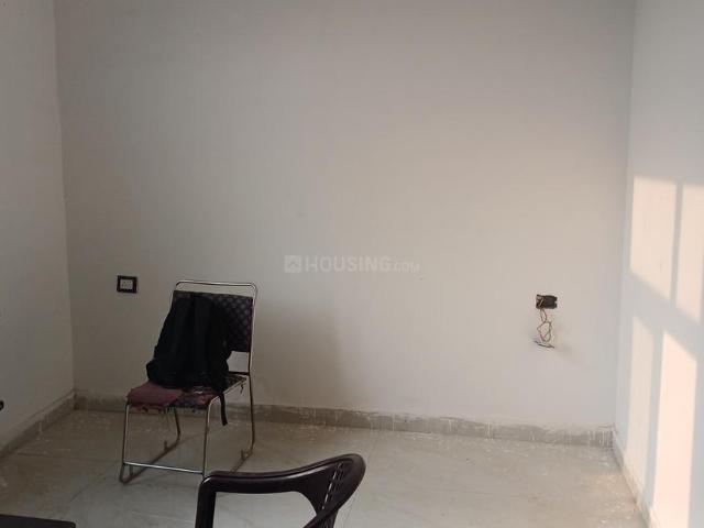 2 BHK Apartment in Sector 73 for resale Noida. The reference number is 20591727