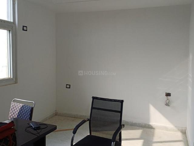 2 BHK Apartment in Sector 73 for resale Noida. The reference number is 20591747