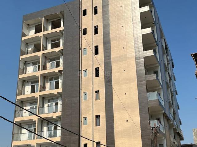2 BHK Apartment in Sector 73 for resale Noida. The reference number is 20668995