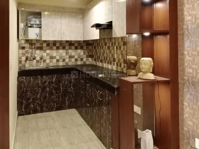 2 BHK Apartment in Sector 73 for resale Noida. The reference number is 20706980