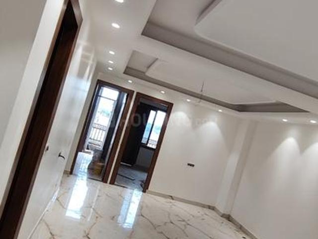 2 BHK Apartment in Sector 73 for resale Noida. The reference number is 20711356