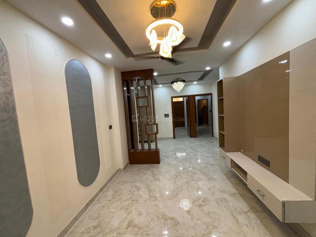 2 BHK Apartment in Sector 73 for resale Noida. The reference number is 20890127