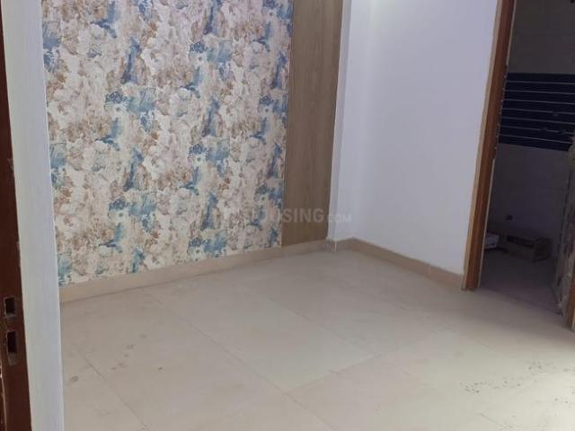 2 BHK Apartment in Sector 73 for resale Noida. The reference number is 20043262