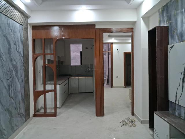 2 BHK Apartment in Sector 73 for resale Noida. The reference number is 21016608