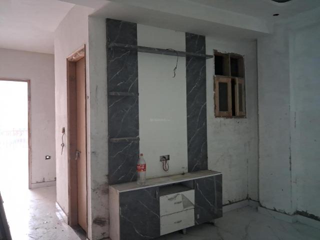 2 BHK Apartment in Sector 73 for resale Noida. The reference number is 21069679