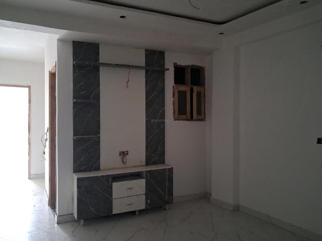2 BHK Apartment in Sector 74 for resale Noida. The reference number is 21093703