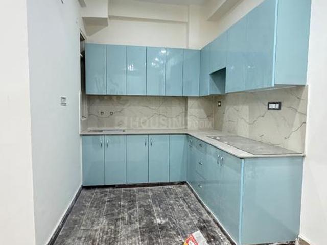 2 BHK Apartment in Sector 73 for resale Noida. The reference number is 21306195