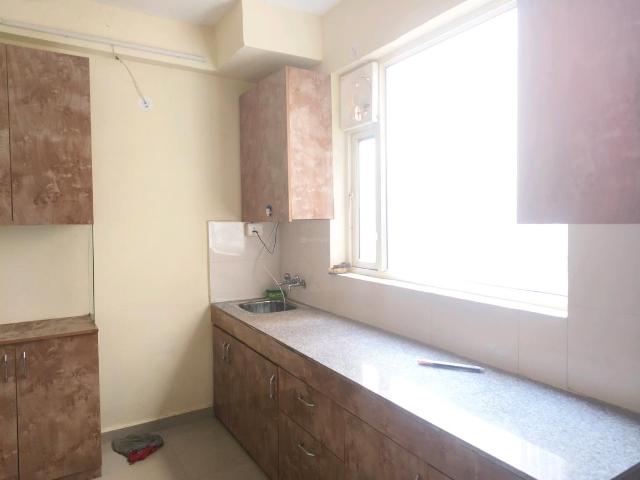 2 BHK Apartment in Sector 85 for rent Gurgaon. The reference number is 18715603