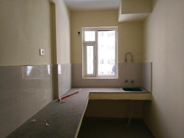 2 BHK Apartment in Sector 85 for resale Gurgaon. The reference number is 16377462