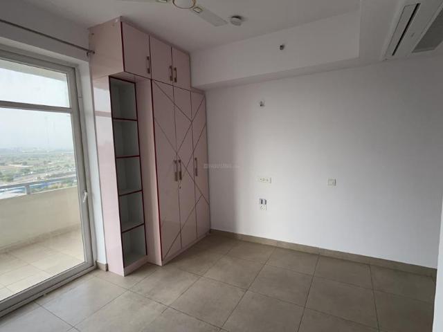 2 BHK Apartment in Sector 85 for resale Gurgaon. The reference number is 20517128