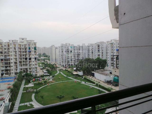 2 BHK Apartment in Sector 86 for rent Faridabad. The reference number is 18713386