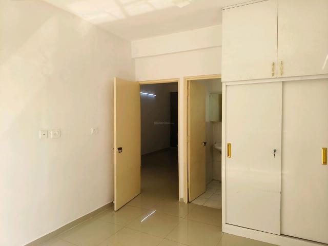 2 BHK Apartment in Sector 86 for rent Gurgaon. The reference number is 20987582