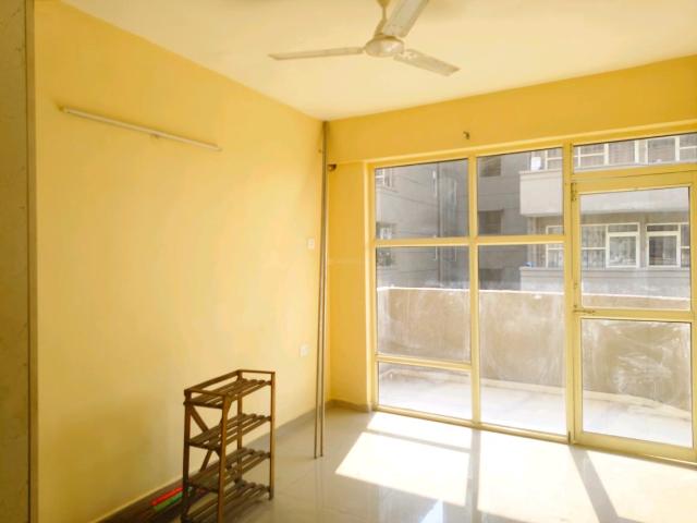 2 BHK Apartment in Sector 86 for rent Gurgaon. The reference number is 20987658