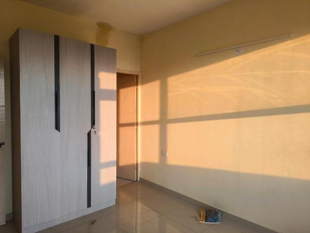 2 BHK Apartment in Sector 86 for rent Gurgaon. The reference number is 21164732