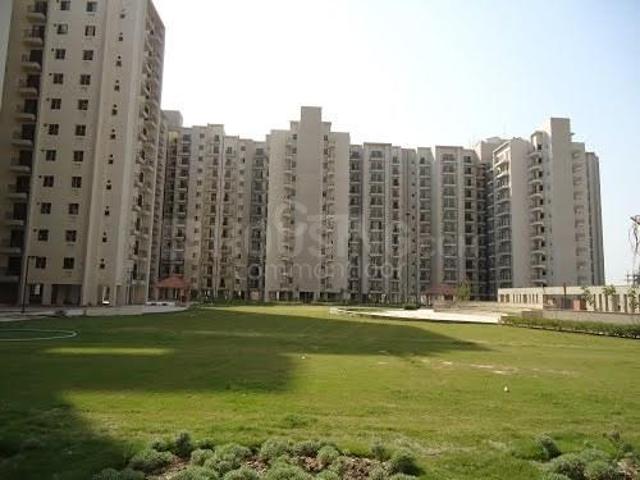 2 BHK Apartment in Sector 86 for resale Faridabad. The reference number is 17888492