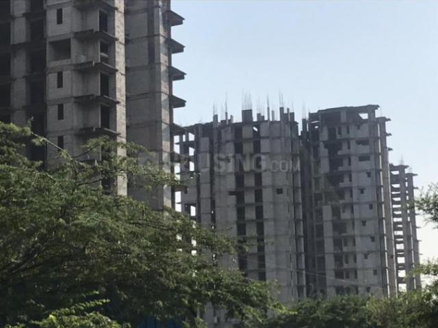 2 BHK Apartment in Sector 86 for resale Noida. The reference number is 7558978