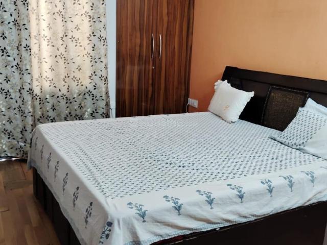 2 BHK Apartment in Sector 87 for rent Faridabad. The reference number is 20114395