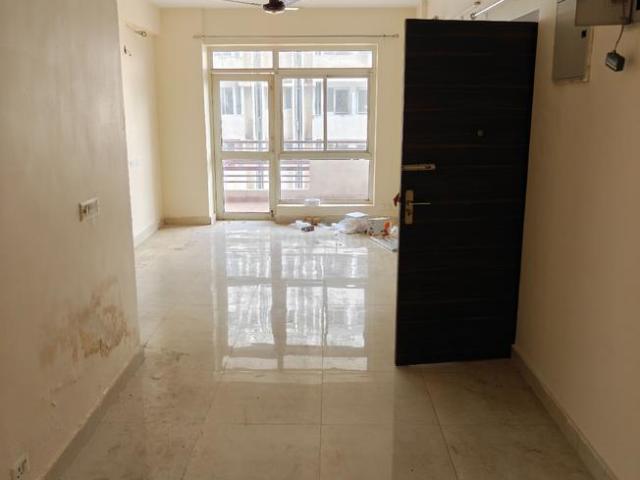 2 BHK Apartment in Sector 88 for rent Faridabad. The reference number is 21050017