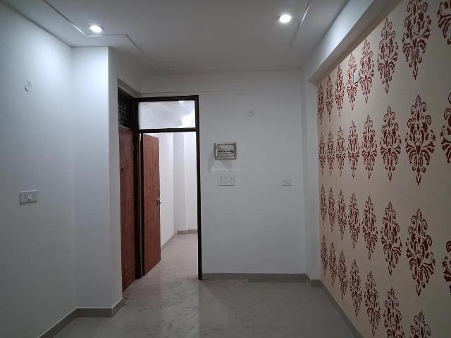 2 BHK Apartment in Sector 89 for resale Noida. The reference number is 18754720