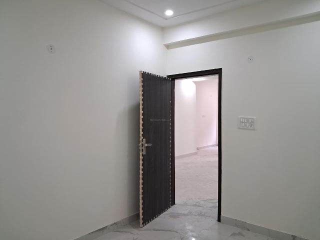2 BHK Apartment in Sector 89 for resale Noida. The reference number is 19809798