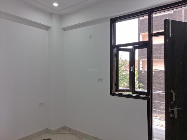 2 BHK Apartment in Sector 89 for resale Noida. The reference number is 19809962