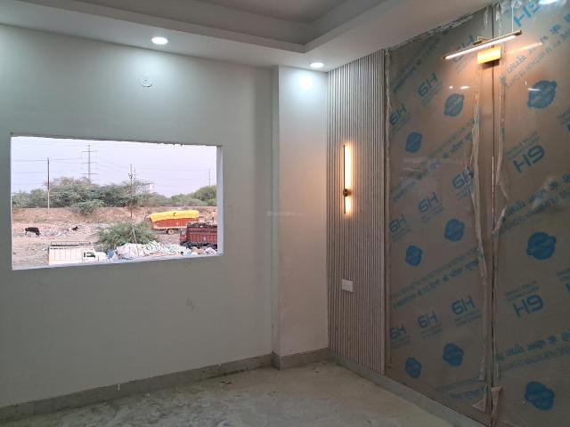 2 BHK Apartment in Sector 89 for resale Noida. The reference number is 19907692