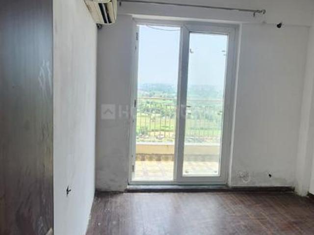 2 BHK Apartment in Sector 80 for rent Faridabad. The reference number is 18086348