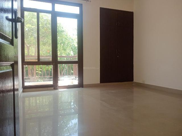 2 BHK Apartment in Sector 81 for rent Gurgaon. The reference number is 19984834