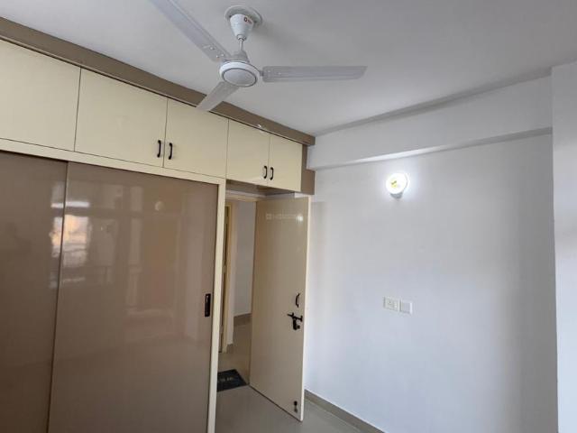 2 BHK Apartment in Sector 81 for rent Gurgaon. The reference number is 21169184