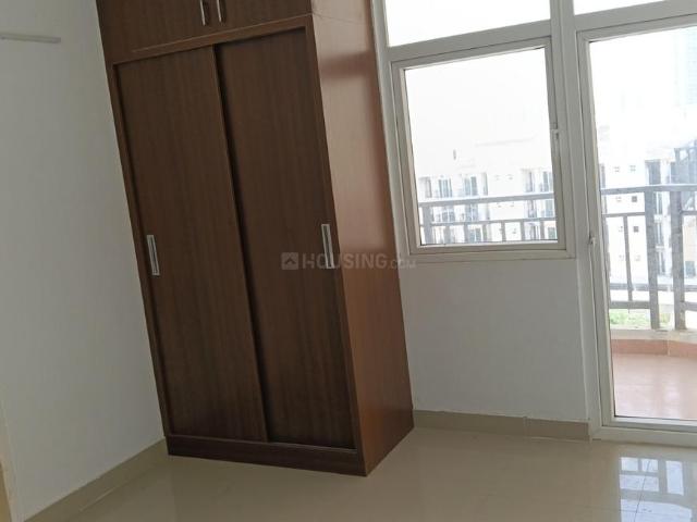 2 BHK Apartment in Sector 81 for rent Gurgaon. The reference number is 21307936
