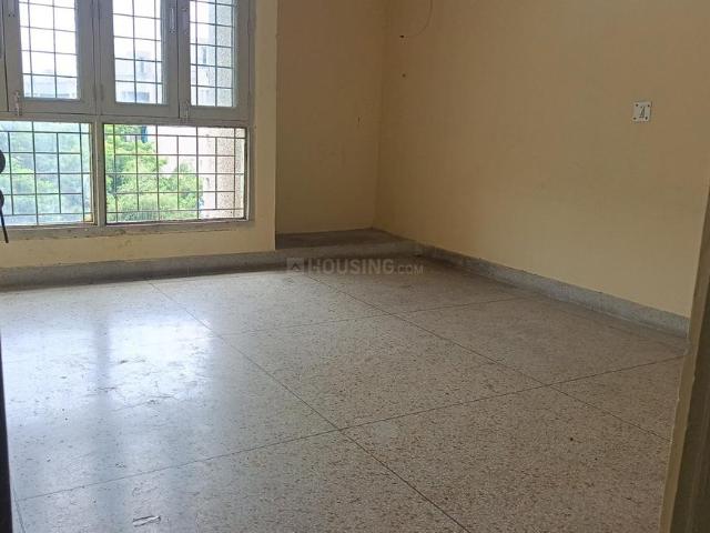 2 BHK Apartment in Sector 82 for rent Noida. The reference number is 20822357