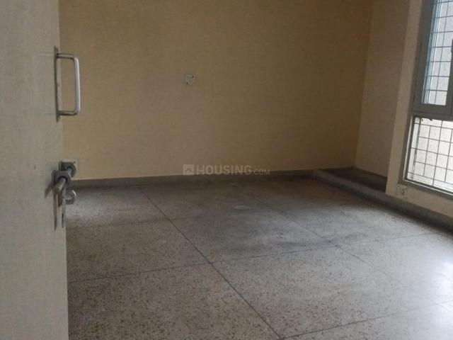 2 BHK Apartment in Sector 82 for rent Noida. The reference number is 21015605