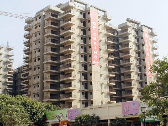 2 BHK Apartment in Sector 82 for resale Faridabad. The reference number is 21335107