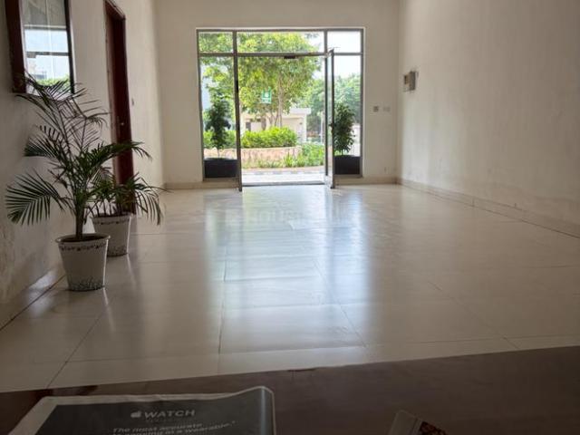 2 BHK Apartment in Sector 83 for rent Gurgaon. The reference number is 21141615