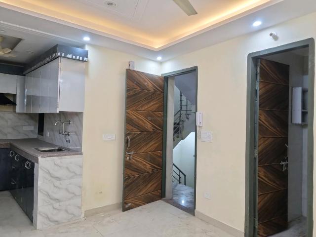 2 BHK Apartment in Sector 8 Dwarka for rent New Delhi. The reference number is 17961347