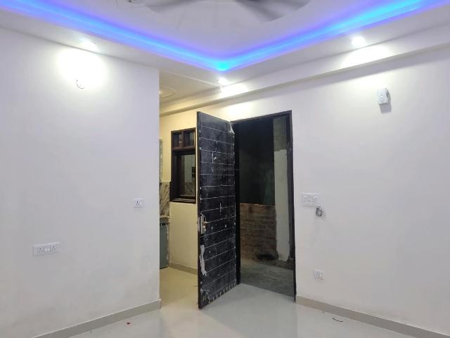 2 BHK Apartment in Sector 8 Dwarka for rent New Delhi. The reference number is 18198878